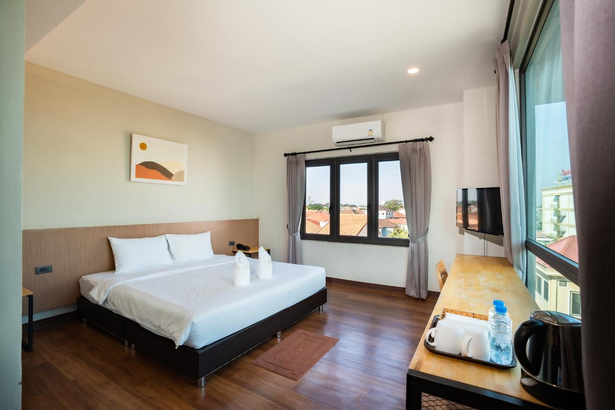 Siri Hotel Wientian Zewnętrze zdjęcie