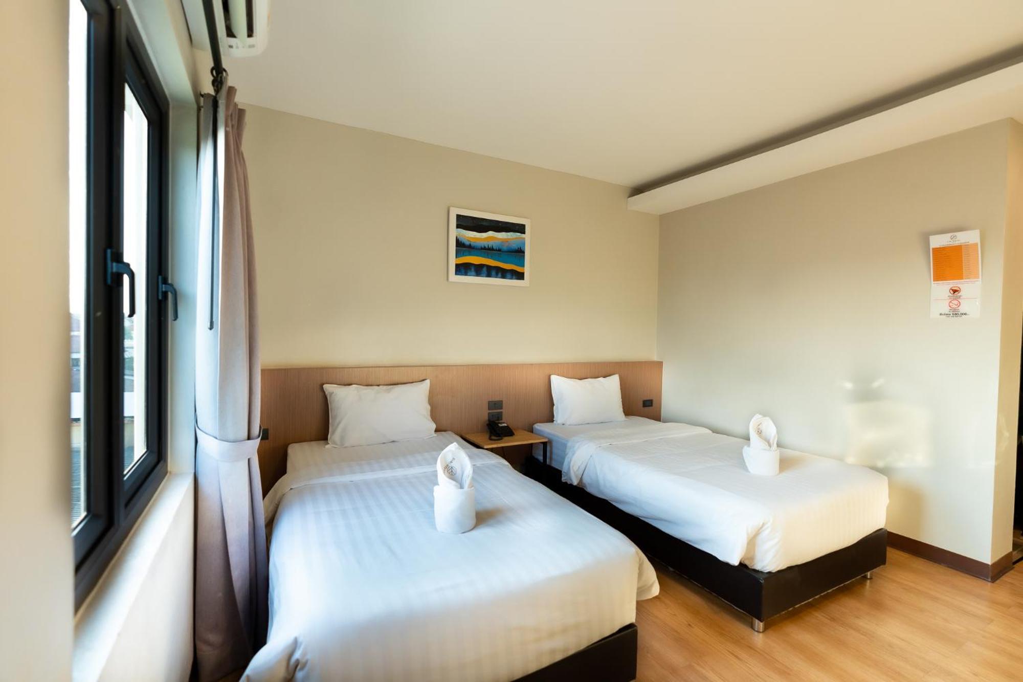 Siri Hotel Wientian Zewnętrze zdjęcie